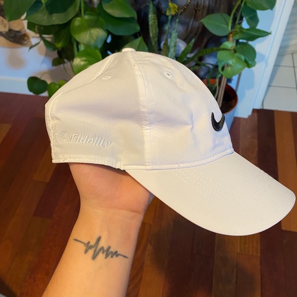 Nike cap - Picture 2 of 4